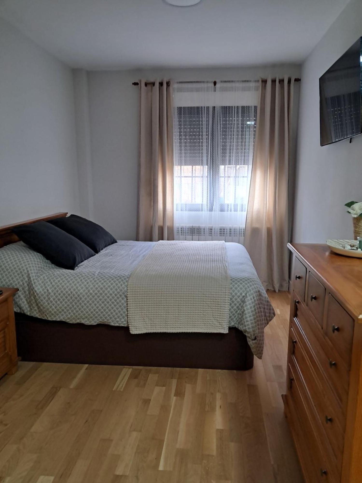 El Rincon La Roca Apartment El Espinar Luaran gambar